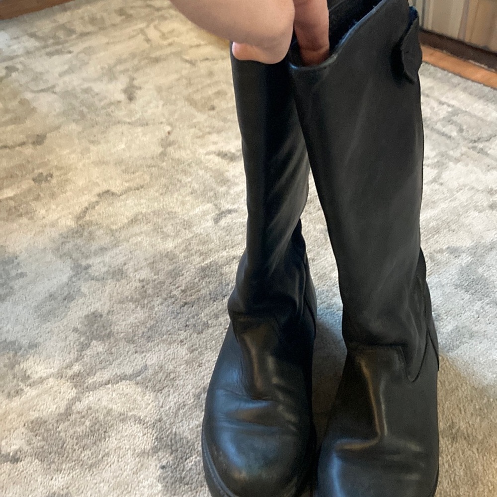 Jessica leather slip on winter boots - Picture 1 of 6